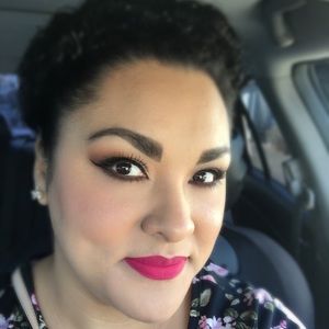 Meet your Posher, Miriam